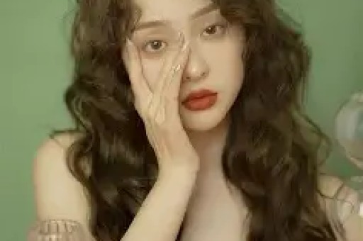 【绝对爆款】彻底炸锅！顶流片场停工大瓜网友：滤镜碎成渣！